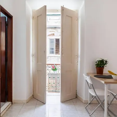 2 Avec Terrasse * Lisbona