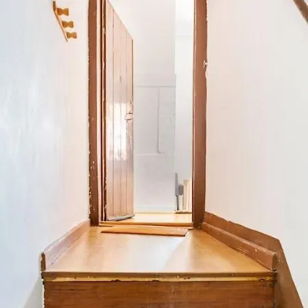 2 Avec Terrasse Apartment